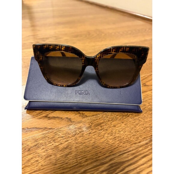 Authentic Fendi FF 0359/G/S Havana FF Logo Cat Eye Sunglasses main image 4